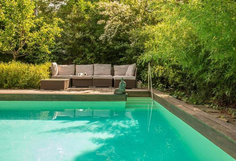 تختخواب و صبحانه Hübsches Privatzimmer Mit Bad