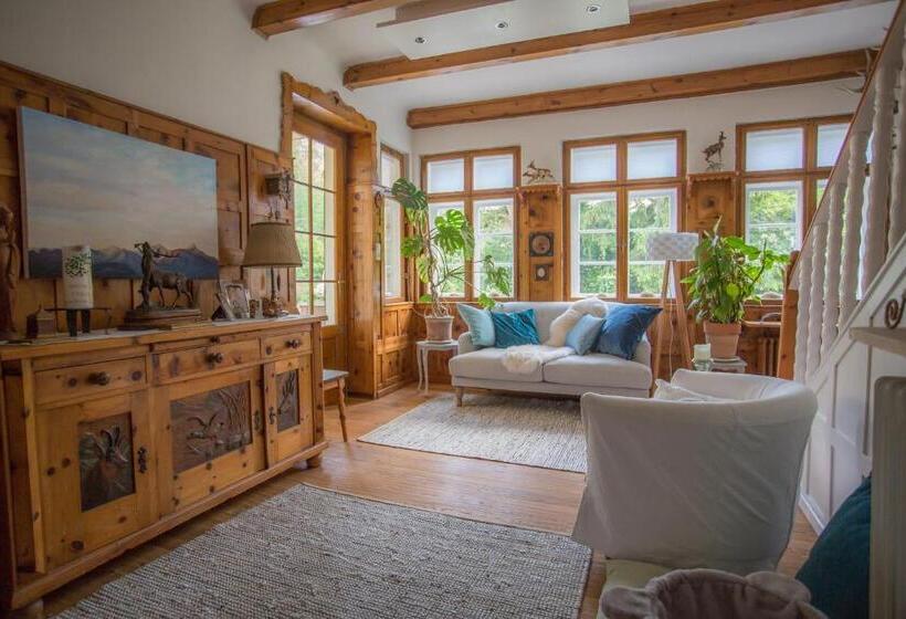 تختخواب و صبحانه Hübsches Privatzimmer Mit Bad