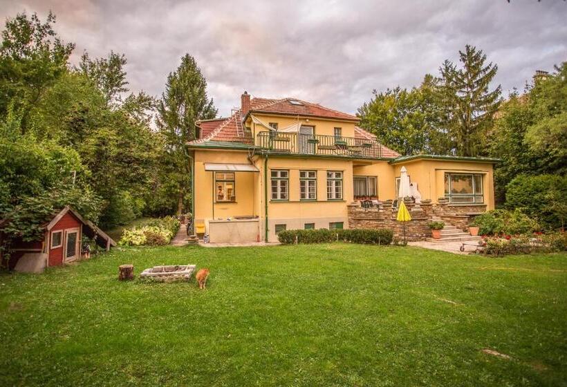 تختخواب و صبحانه Hübsches Privatzimmer Mit Bad