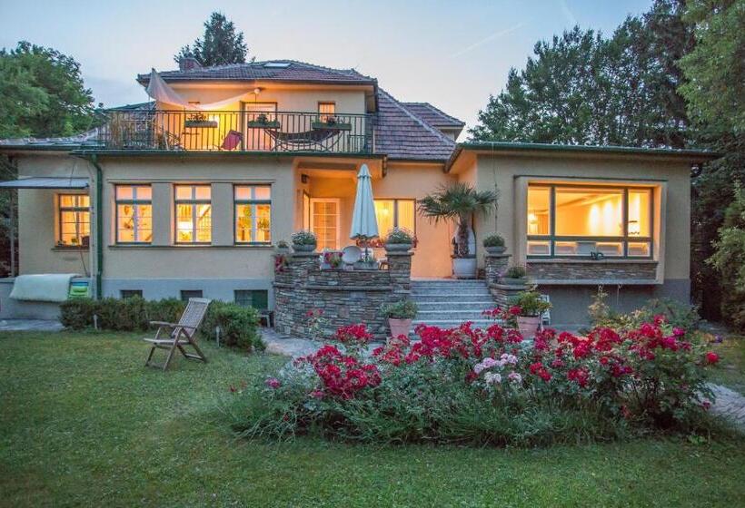 تختخواب و صبحانه Hübsches Privatzimmer Mit Bad