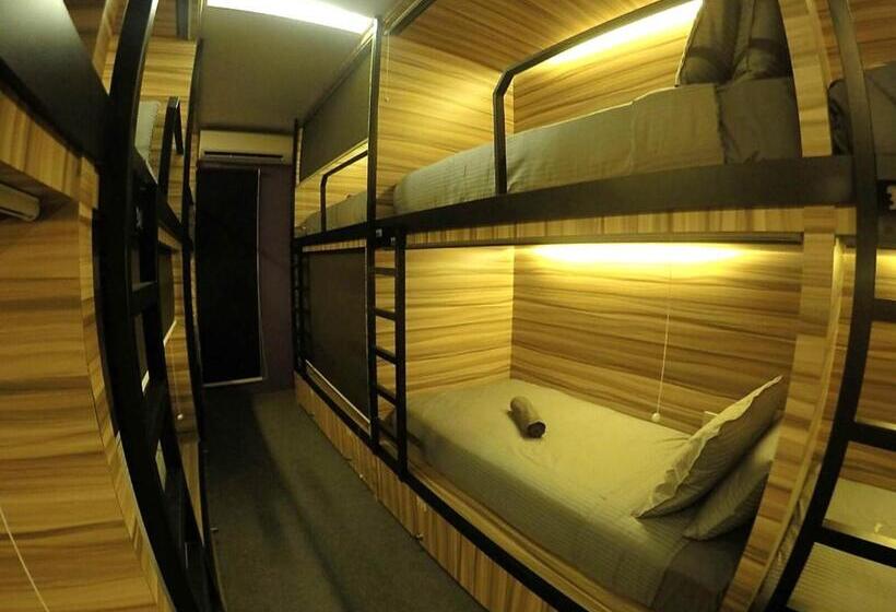 فنادق الكبسولة Herehotel Dormitory