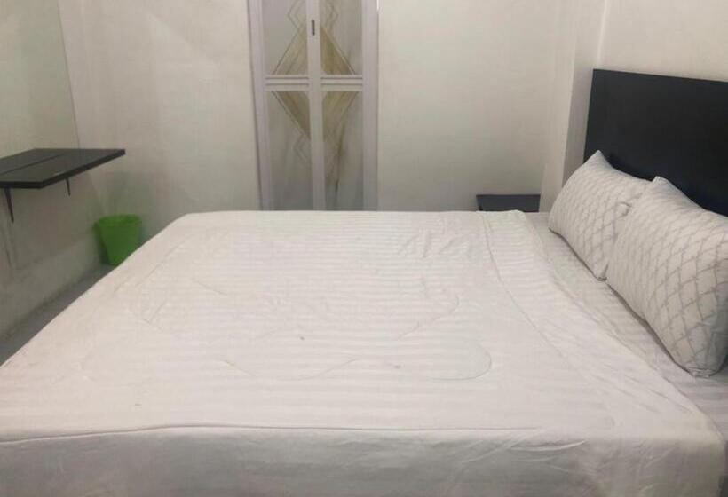 Отель Station 24