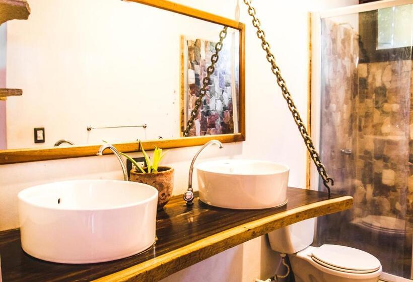 پانسیون Casa Del Arte Rooms With Private And Shared Bathrooms