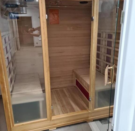 بنسيون Domaine De Montcausson