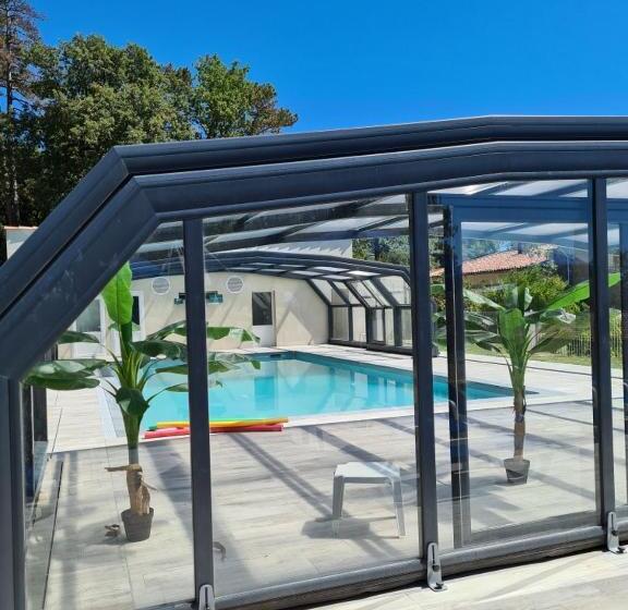 بنسيون Domaine De Montcausson