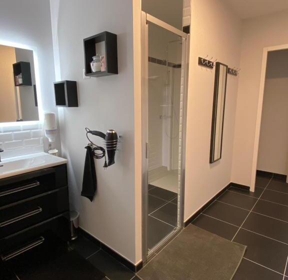 بنسيون Domaine De Montcausson