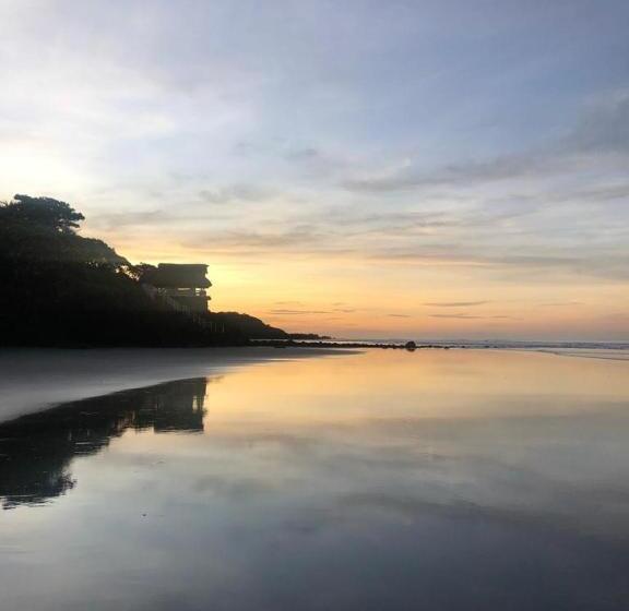 פנסיון Pelicano Surf Camp 2