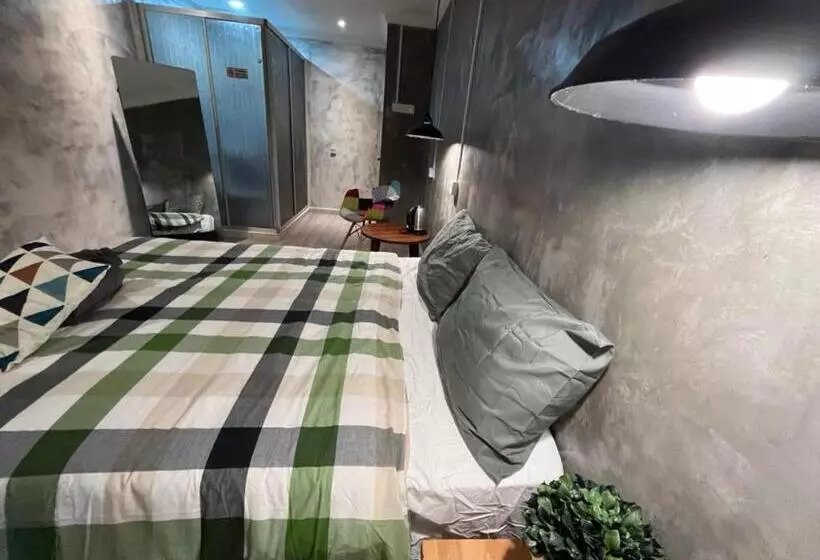 Schronisko Yy Residences