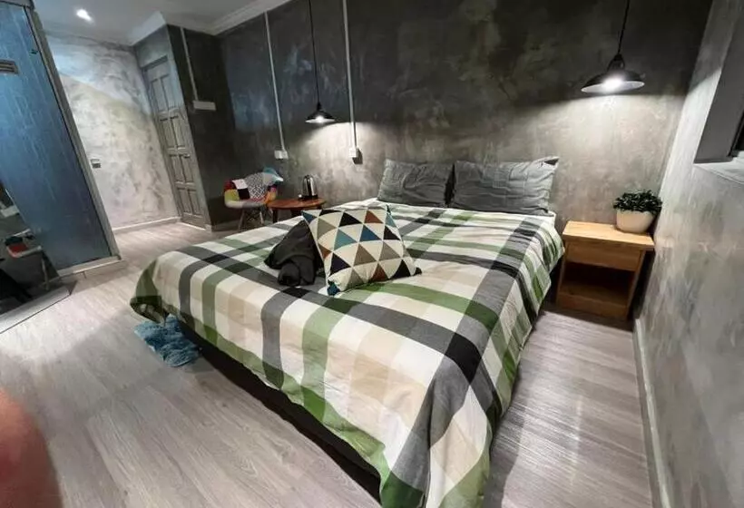 Schronisko Yy Residences