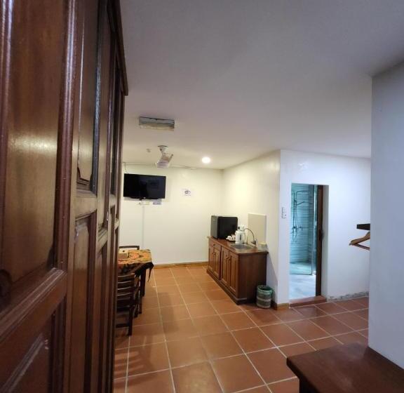 בית מלון כפרי Uptown Eco