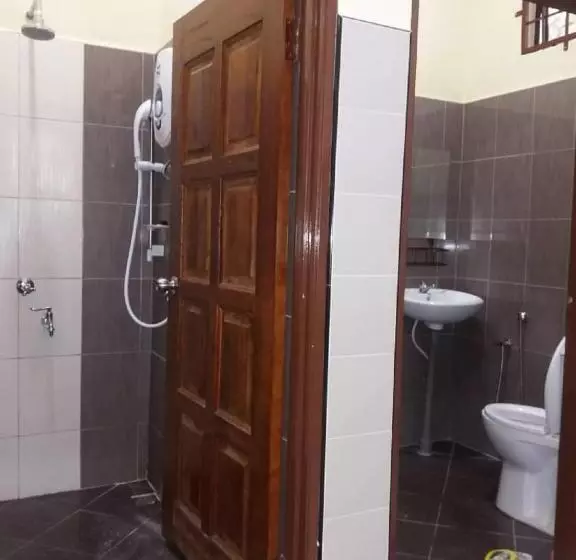 ペンション Faris S Homestay & Resort