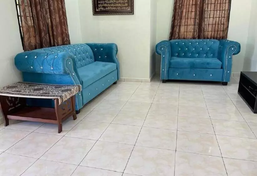 ペンション Faris S Homestay & Resort