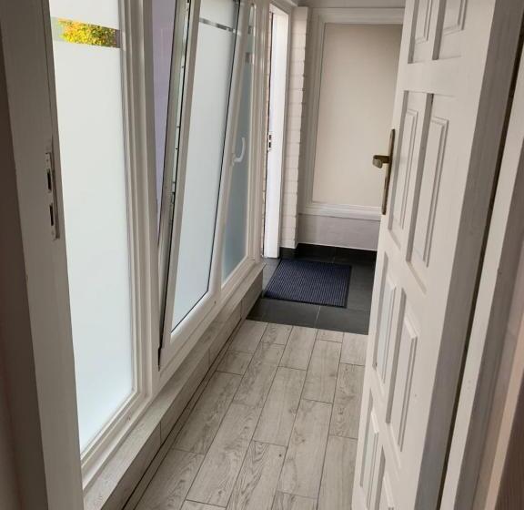 پانسیون Guesthouse Svečiuose Pas Gražina