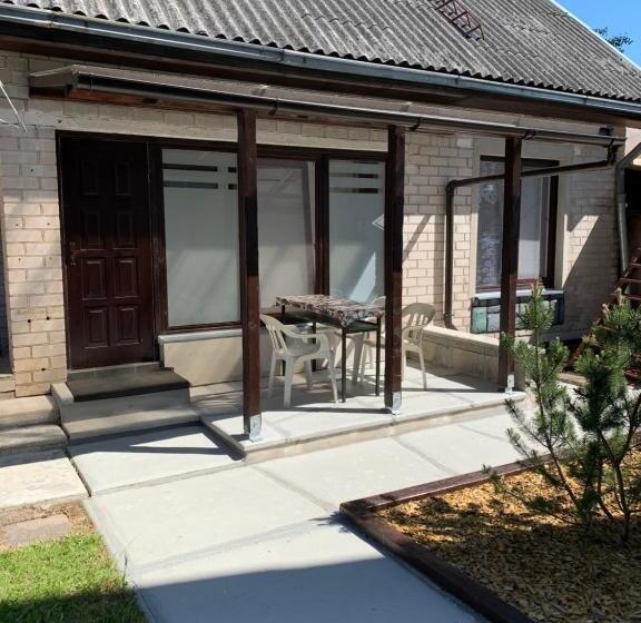 پانسیون Guesthouse Svečiuose Pas Gražina