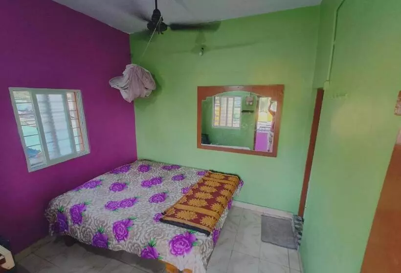 ペンション Kiran River View Guest House