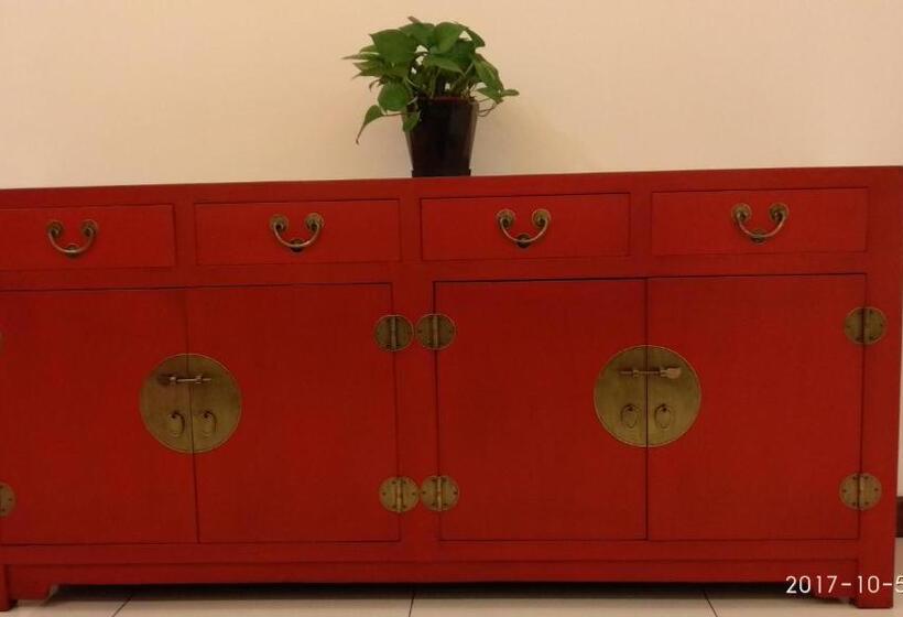 Пансион Marina Oriental