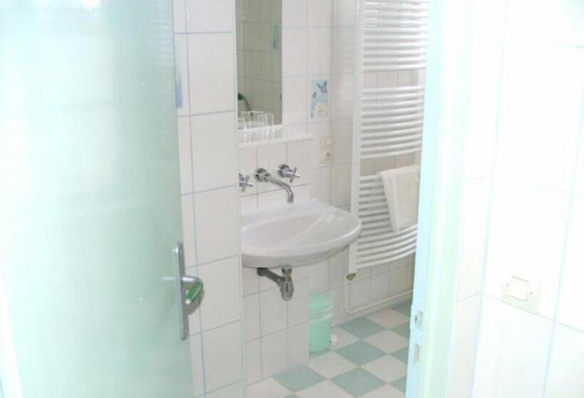 민박 Chez Francine Et Xavier