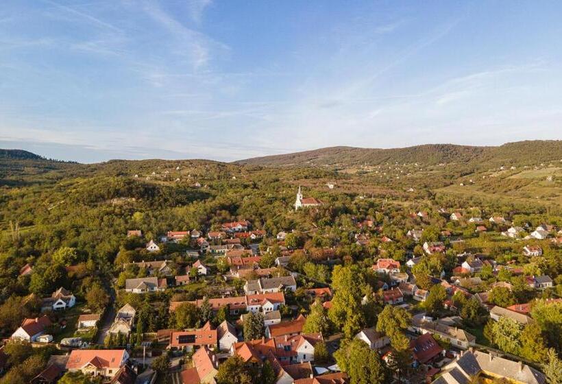 Bed and Breakfast Ester S Szentbékkálla