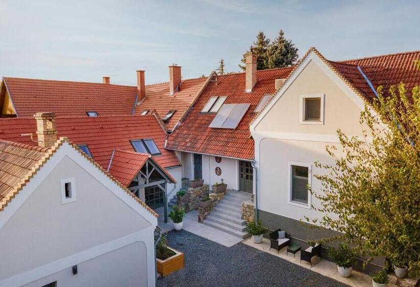 Bed and Breakfast Ester S Szentbékkálla