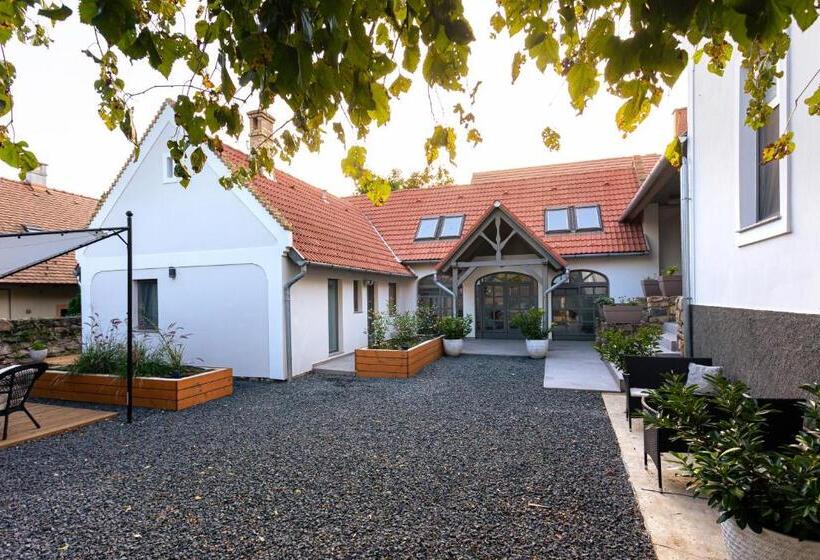 Bed and Breakfast Ester S Szentbékkálla