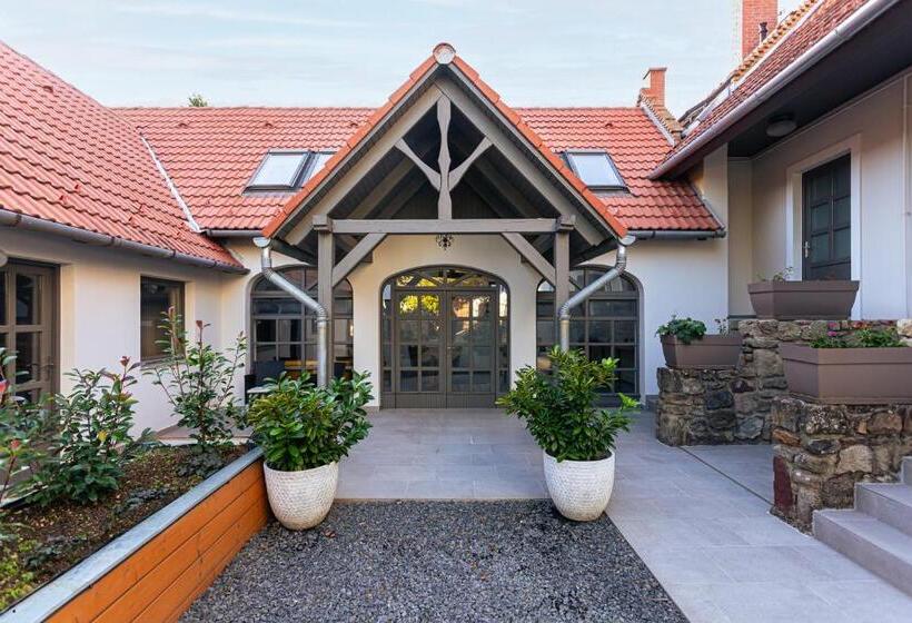 Bed and Breakfast Ester S Szentbékkálla