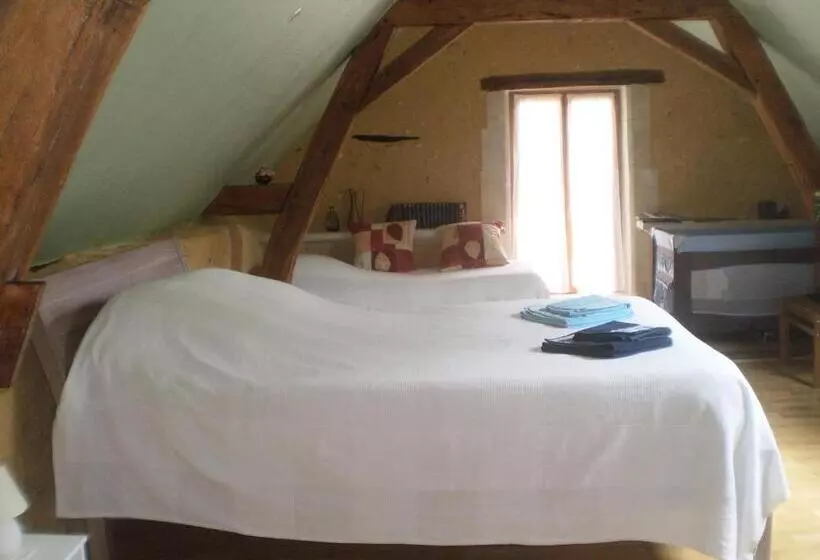 Aamiaismajoitus (B&B) Le Moulin De Monternault
