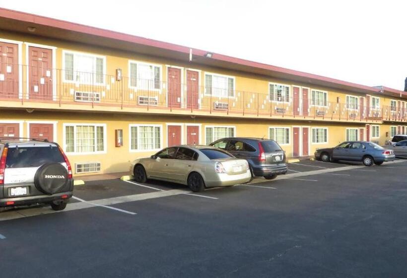 汽车旅馆 Cloud 9