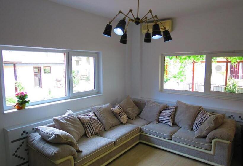 پانسیون Marynero