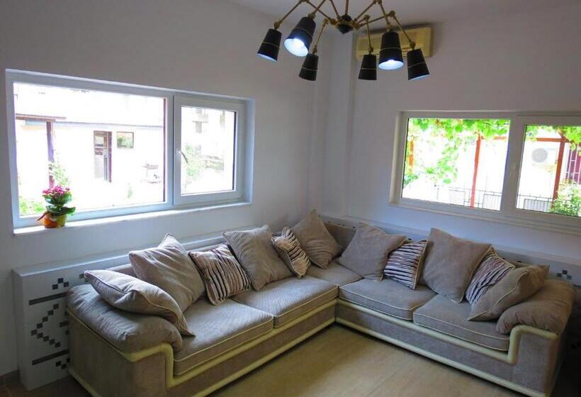 پانسیون Marynero