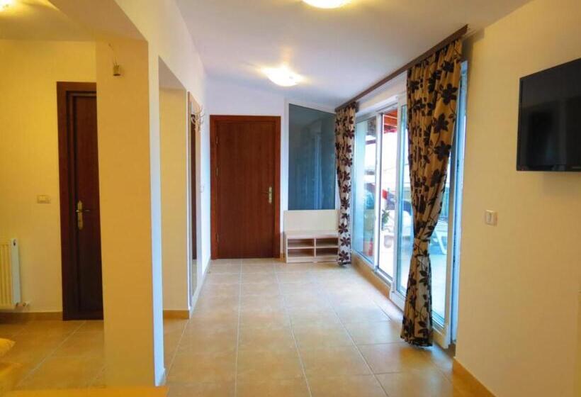 پانسیون Marynero