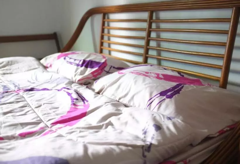 ペンション Sepat Village House By The Beach