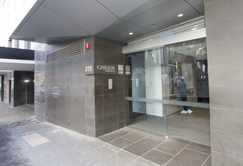 Carlson View Apartments  315 Latrobe St