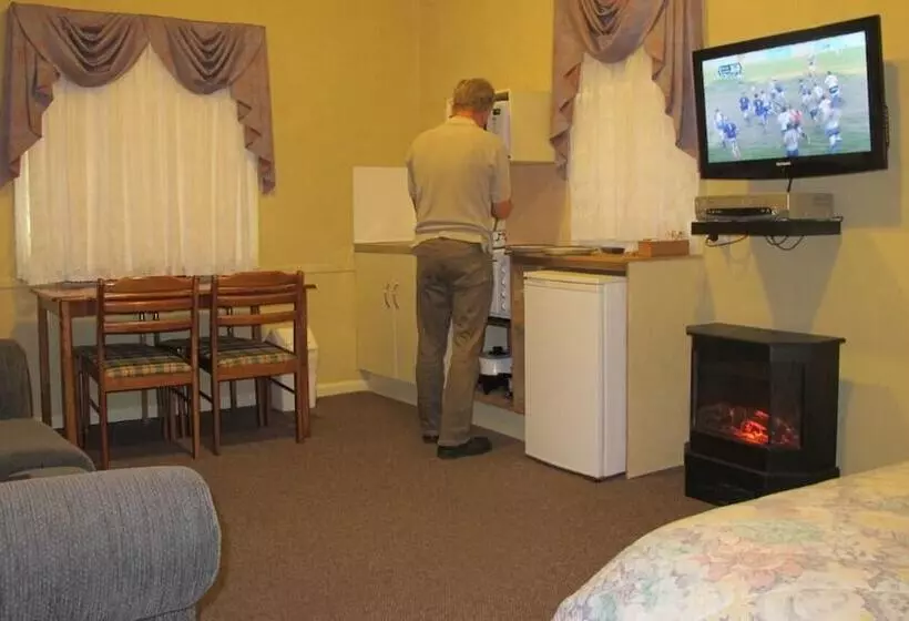 Cedar Lodge Cabins