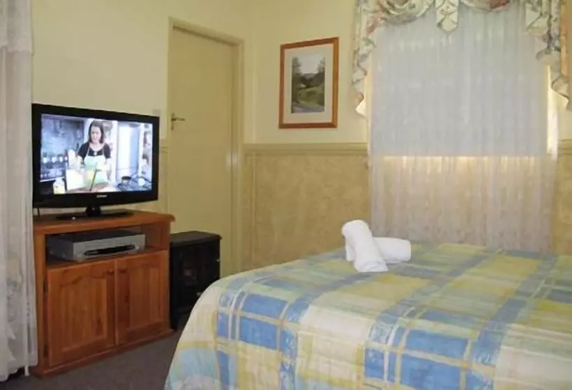 Cedar Lodge Cabins