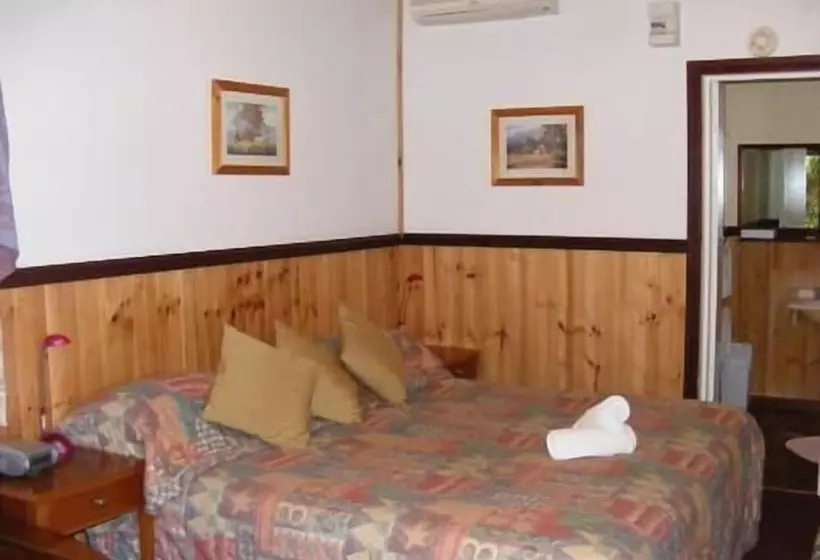 Cedar Lodge Cabins