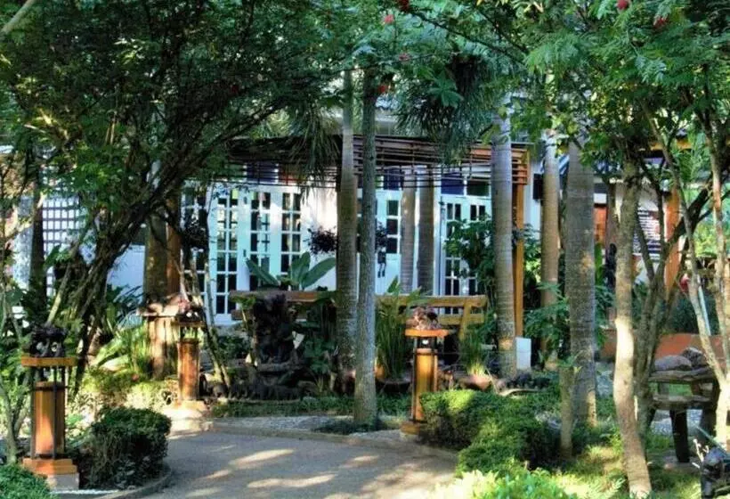 هتل Baanplaidoi Resort