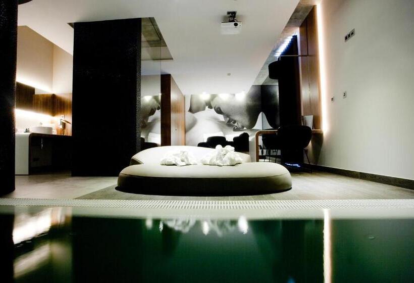 호텔 Mood   Private Suites