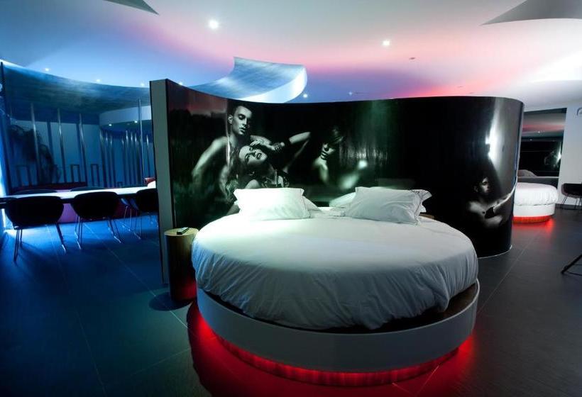 호텔 Mood   Private Suites