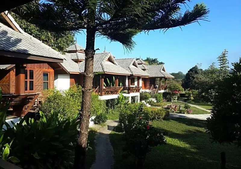 هتل Pai River Villa
