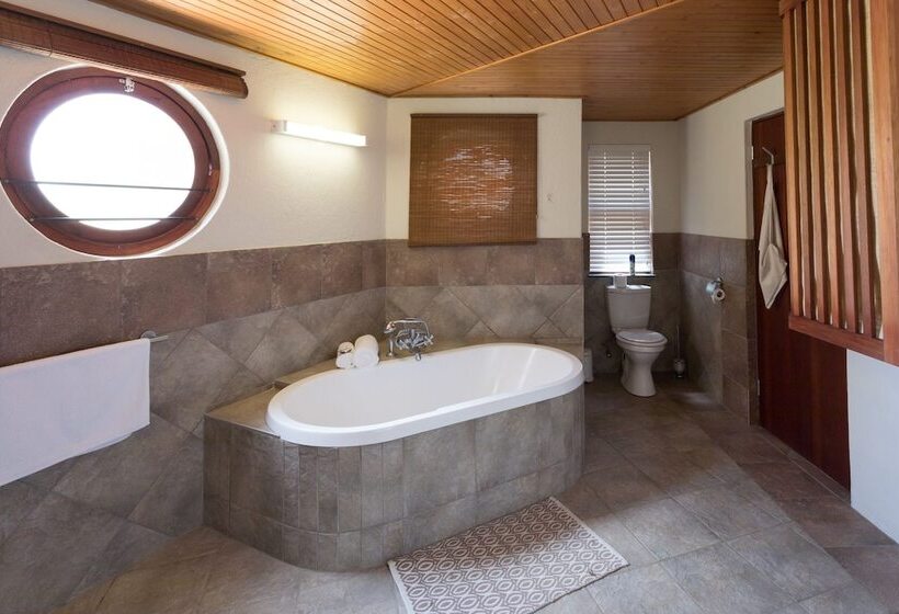 هتل Rossmund Lodge