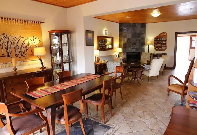 Hotel Rossmund Lodge