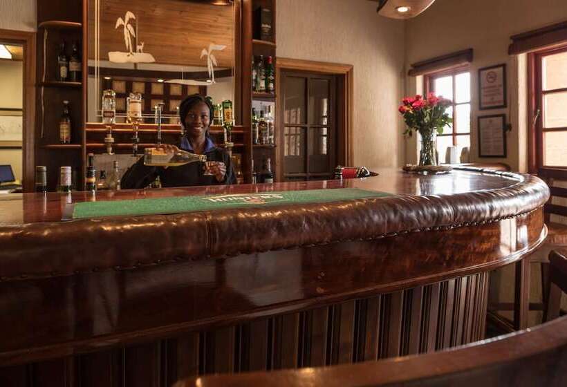 هتل Rossmund Lodge