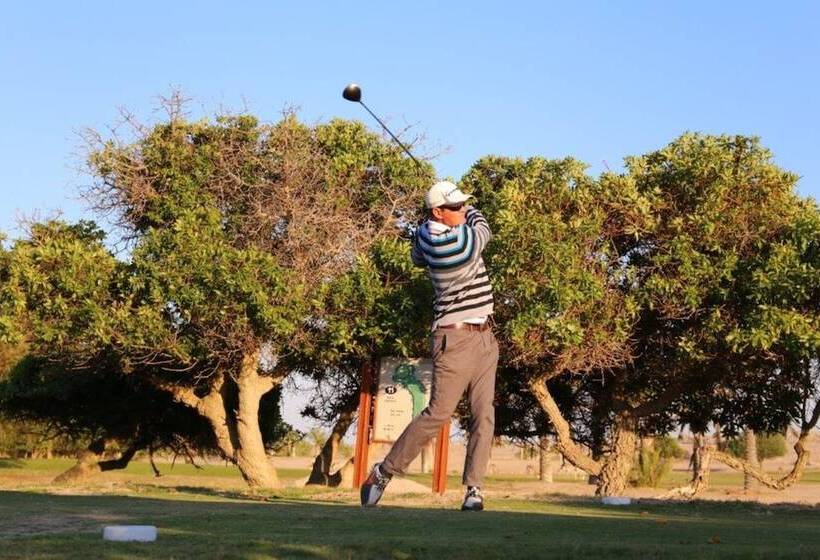 هتل Rossmund Lodge