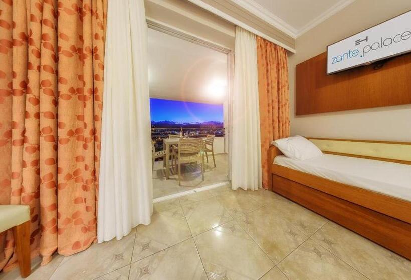 ホテル Zante Palace