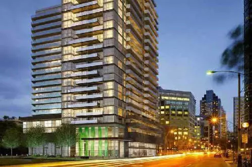Life Suites  Front And Spadina