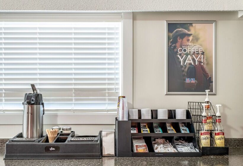 Motel 6fort Nelson, Bc