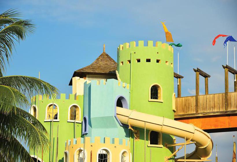 استراحتگاه Oasis At Sunset