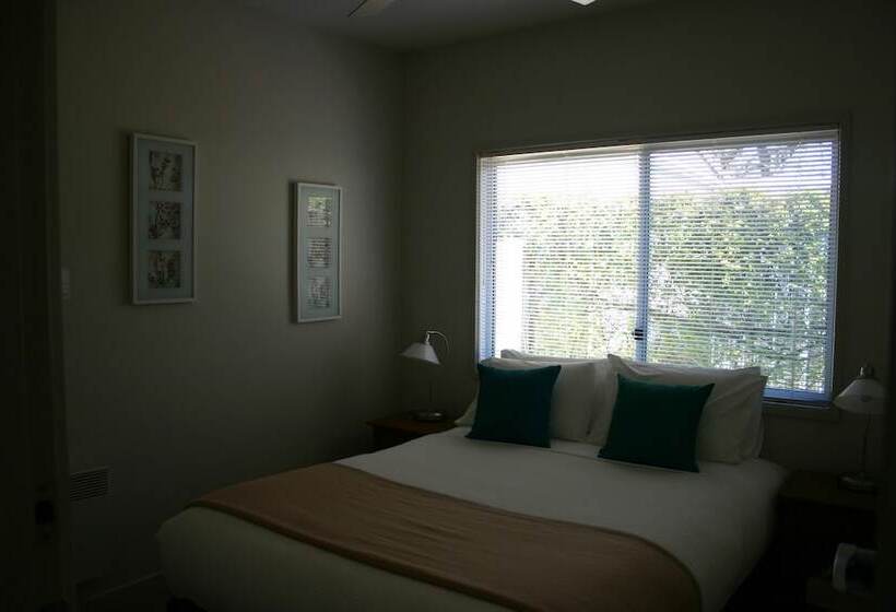 Abalina Cottages, Rotary Drive