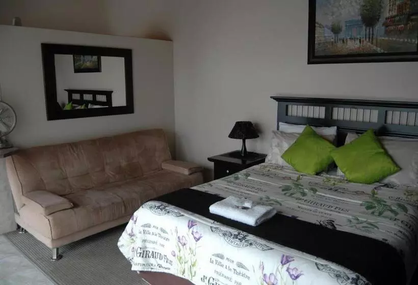 Bon A Vie Self Catering And B&b Gonubie Full Solar Power, No Load Shedding!