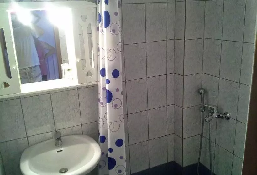 Dreamview Apartments